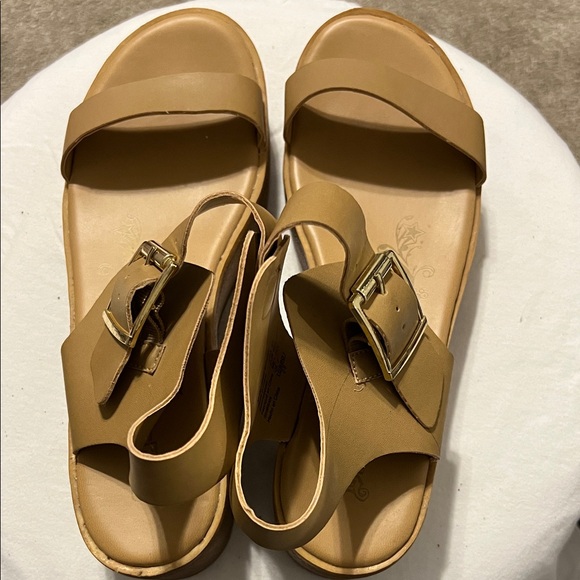 Brash Shoes - Brash Tan Buckle Slide Sandals